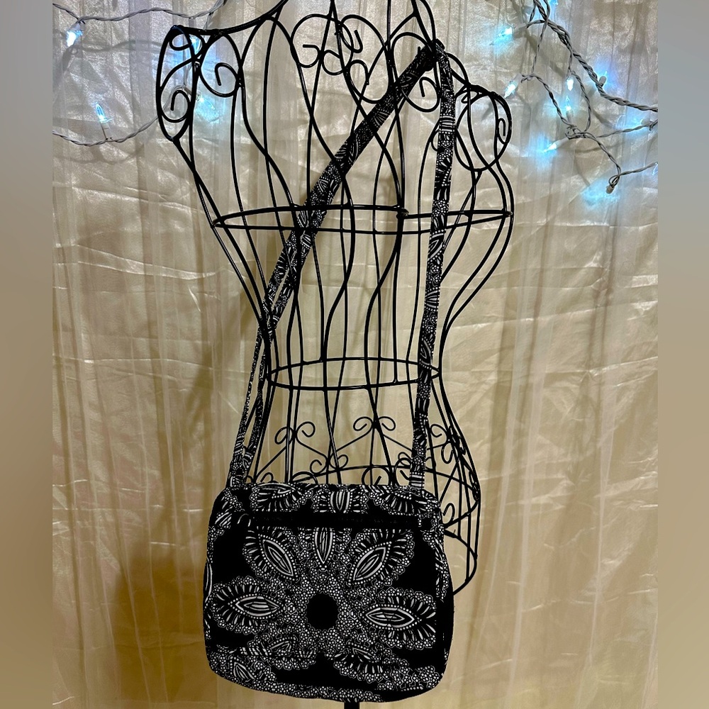 Very Bradley Blanco Bouquet Petite Crossbody